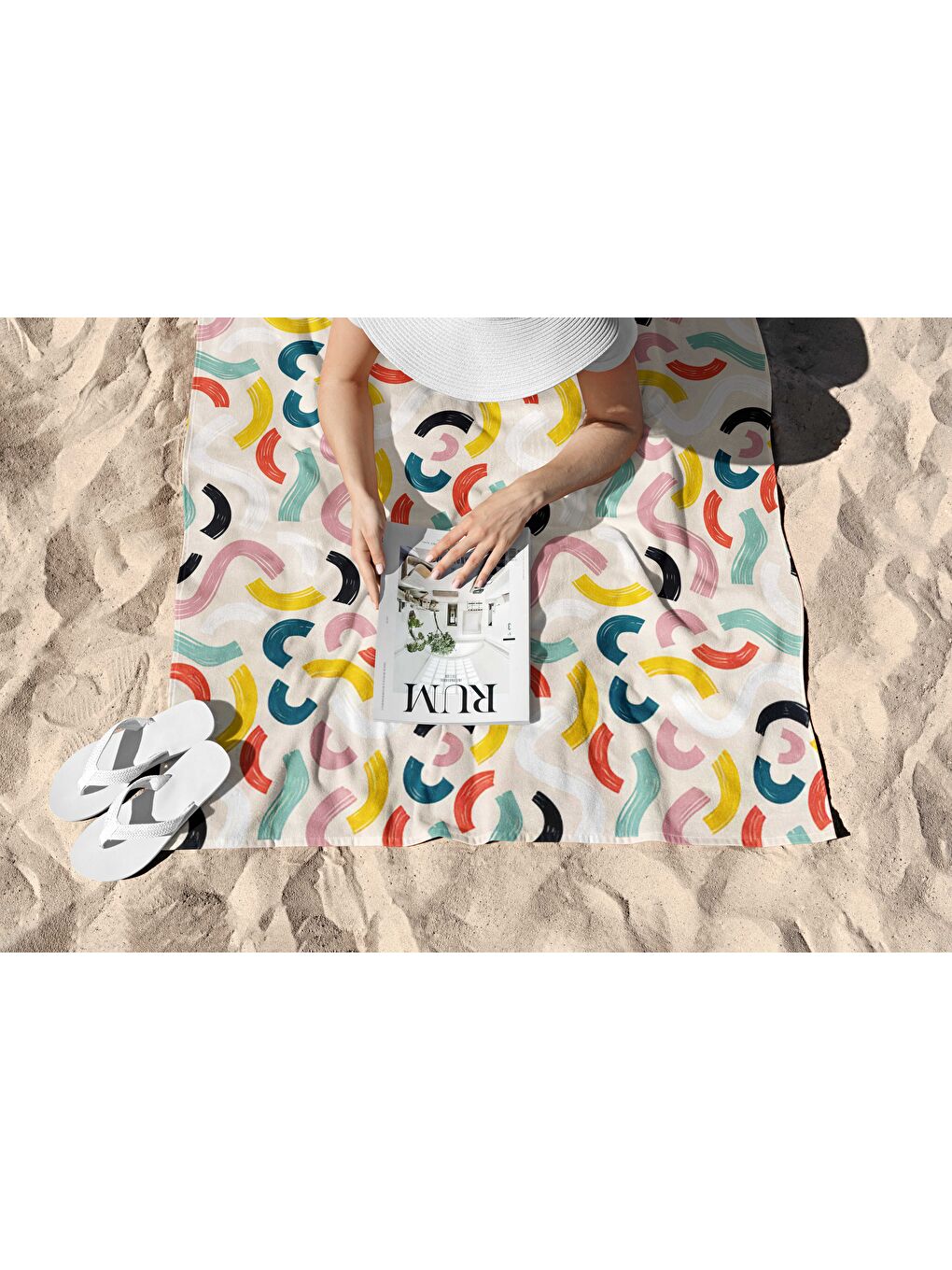 Kahverengi Renkli Geometrik Desen Dijital Baskılı  Plaj Havlusu 75x150-1