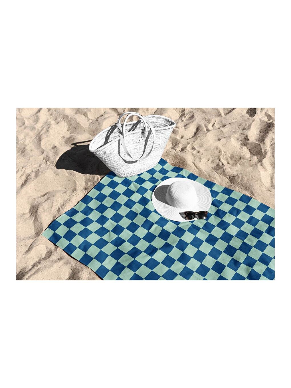 Turkuaz Mavi Su Yeşili Kare Desen Dijital  Baskılı Plaj Havlusu 75x150-2