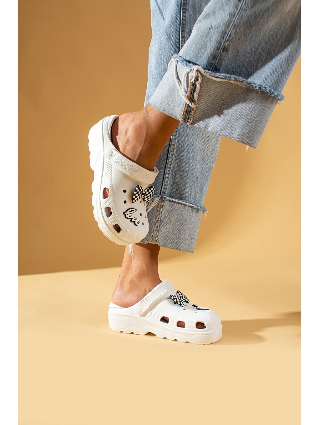 Beyaz Papyonlu Comfort Taban Eva Kadın Sandalet 001-0333-23-2