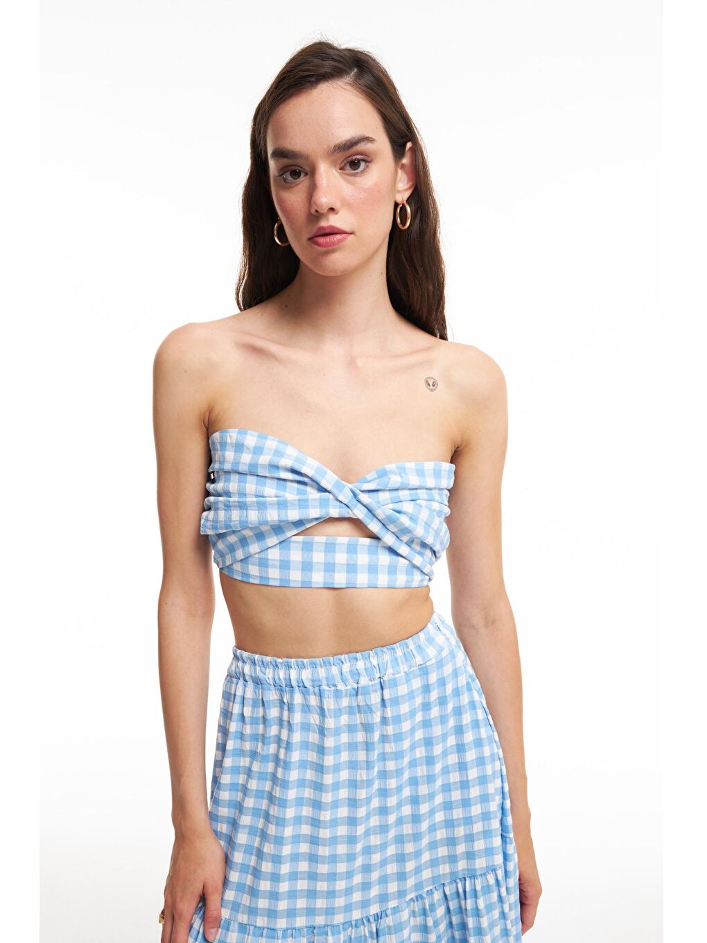 Ekoseli Düğüm Detaylı Crop Bluz Mavi-2