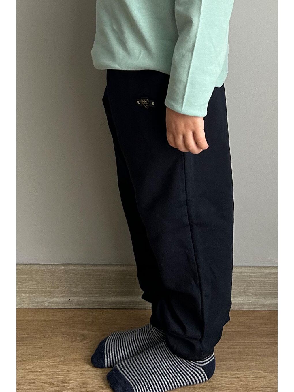 Erkek Çocuk Alt Bağcık Aksesuarlı Armalı Cepli Siyah (4-6 Yaş)-2