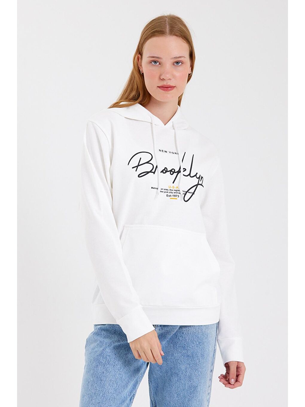 Süperlife Ekru Kadın Kapşonlu Oversize Fit El Yazılı Brooklyn Baskılı Sweatshirt SPR23SW361