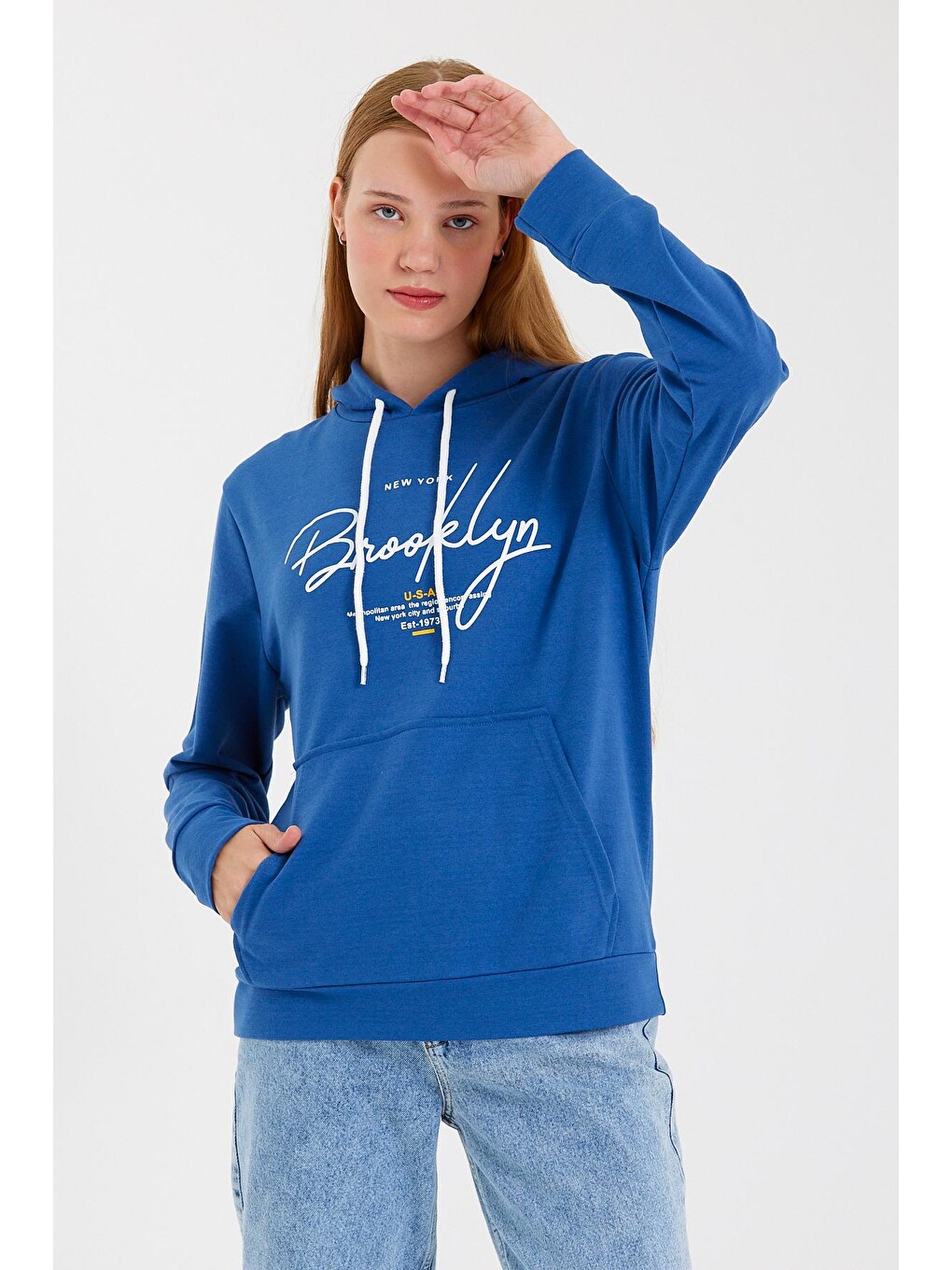 Mavi Kadın Kapüşonlu Oversize Fit El Yazılı Brooklyn Baskılı İnce Sweatshirt Spr23swk361-2