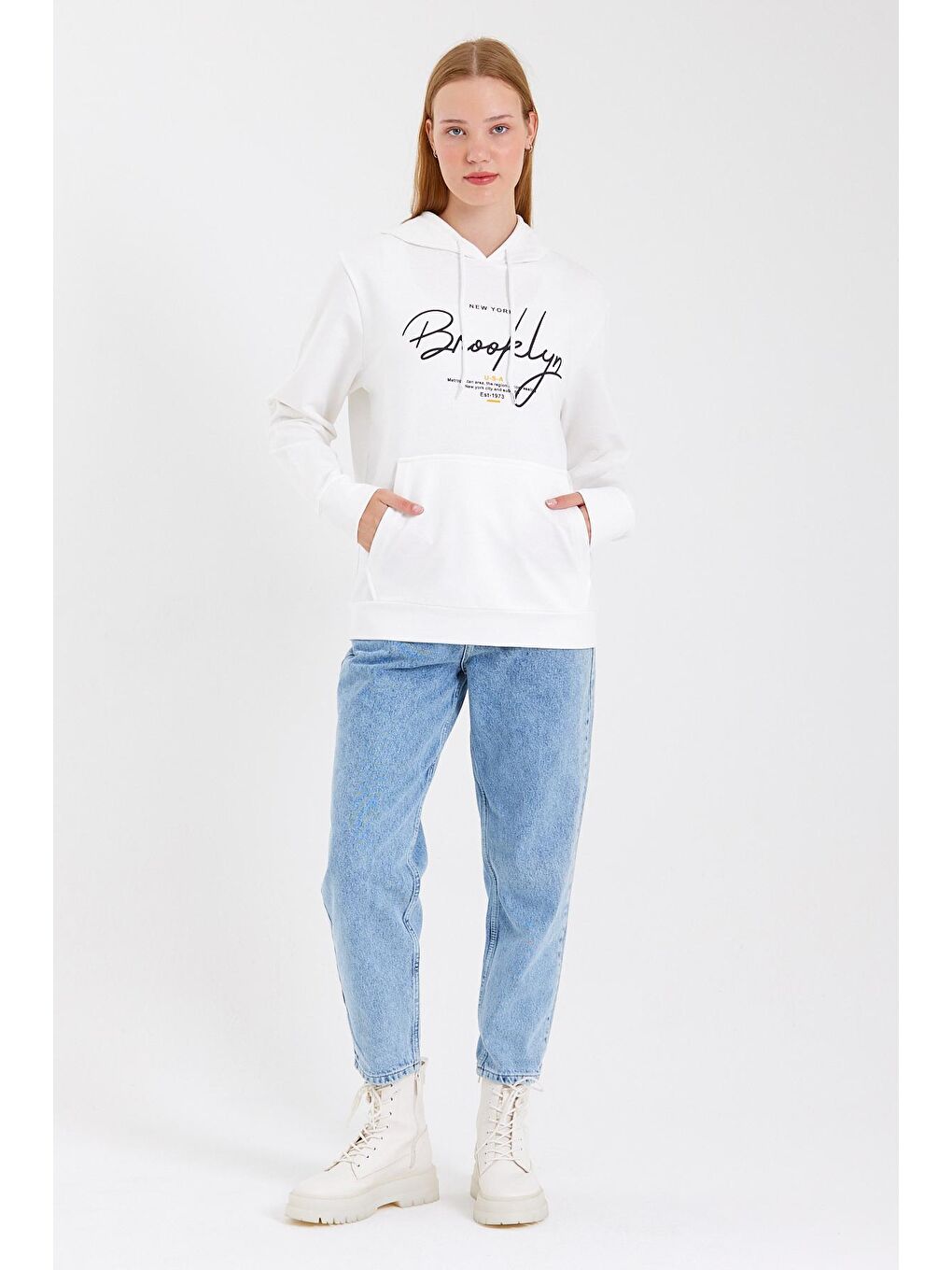 Süperlife Ekru Kadın Kapşonlu Oversize Fit El Yazılı Brooklyn Baskılı Sweatshirt SPR23SW361