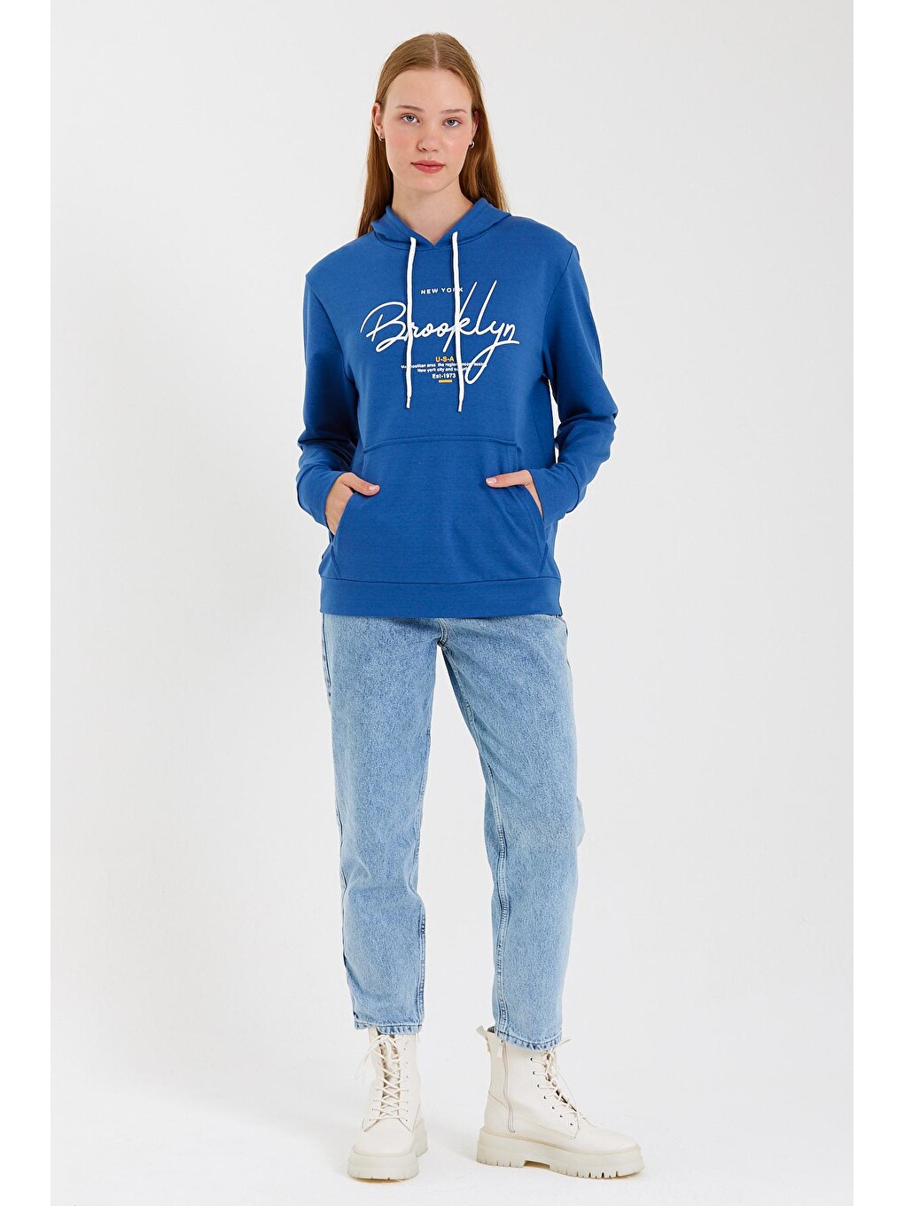 Mavi Kadın Kapüşonlu Oversize Fit El Yazılı Brooklyn Baskılı İnce Sweatshirt Spr23swk361-4