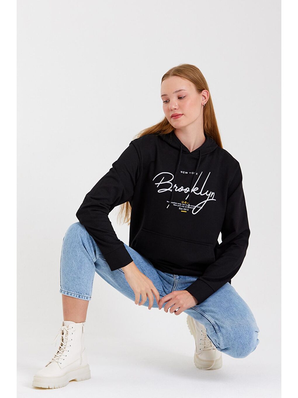 Süperlife Siyah Kadın Kapüşonlu Oversize Fit El Yazılı Brooklyn Baskılı İnce Sweatshirt SPR23SWk361 - 1