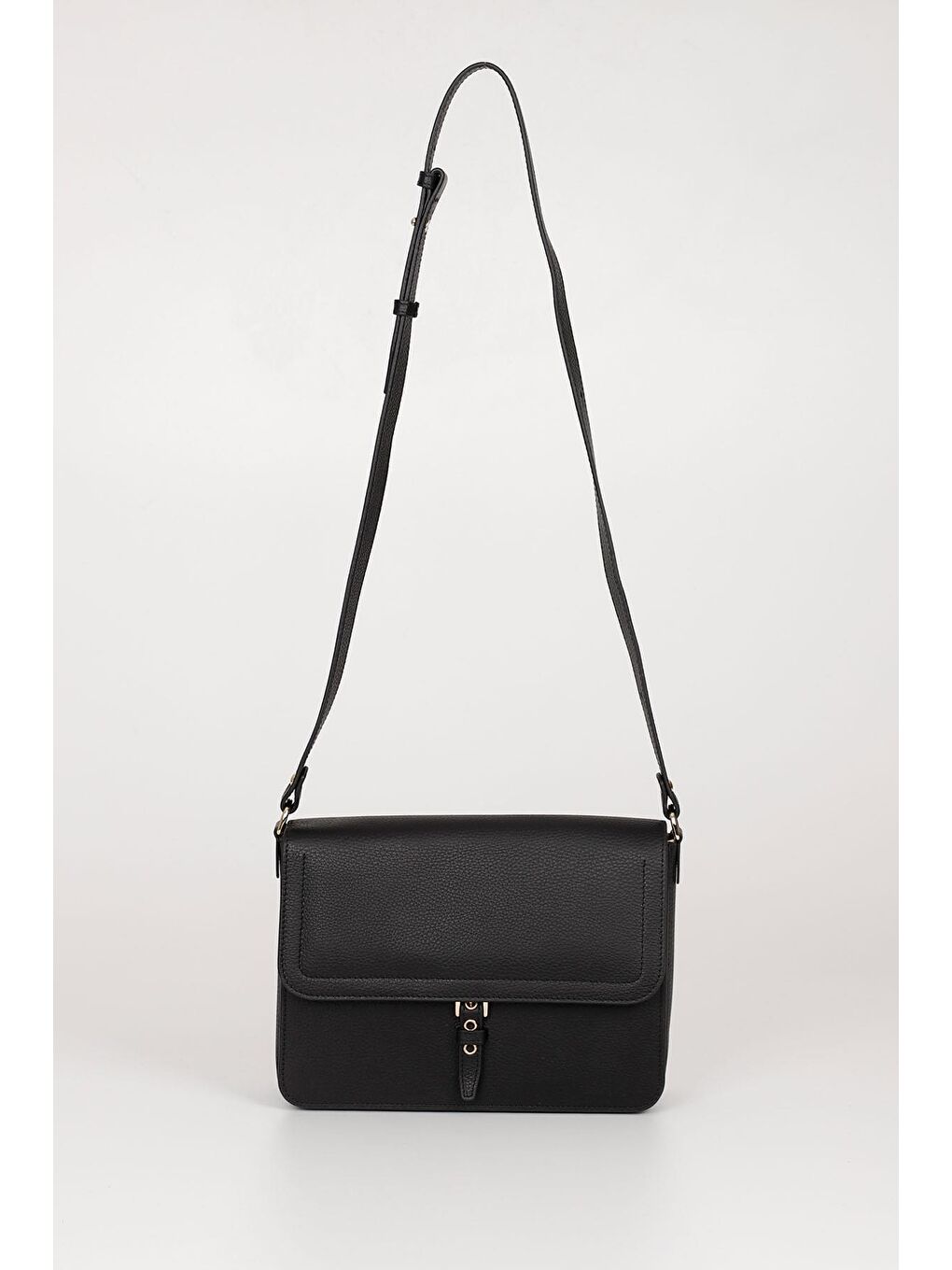 Siyah Platinum Hakiki Deri Orta Boy Kadın Omuz Çantası Q8254