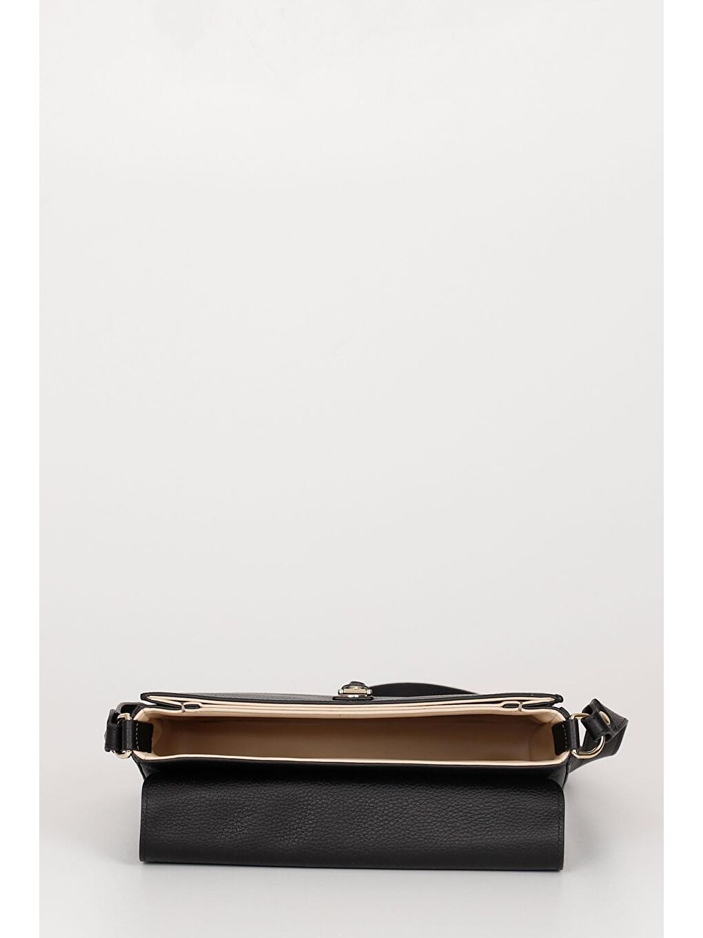 Siyah Platinum Hakiki Deri Orta Boy Kadın Omuz Çantası Q8254-4