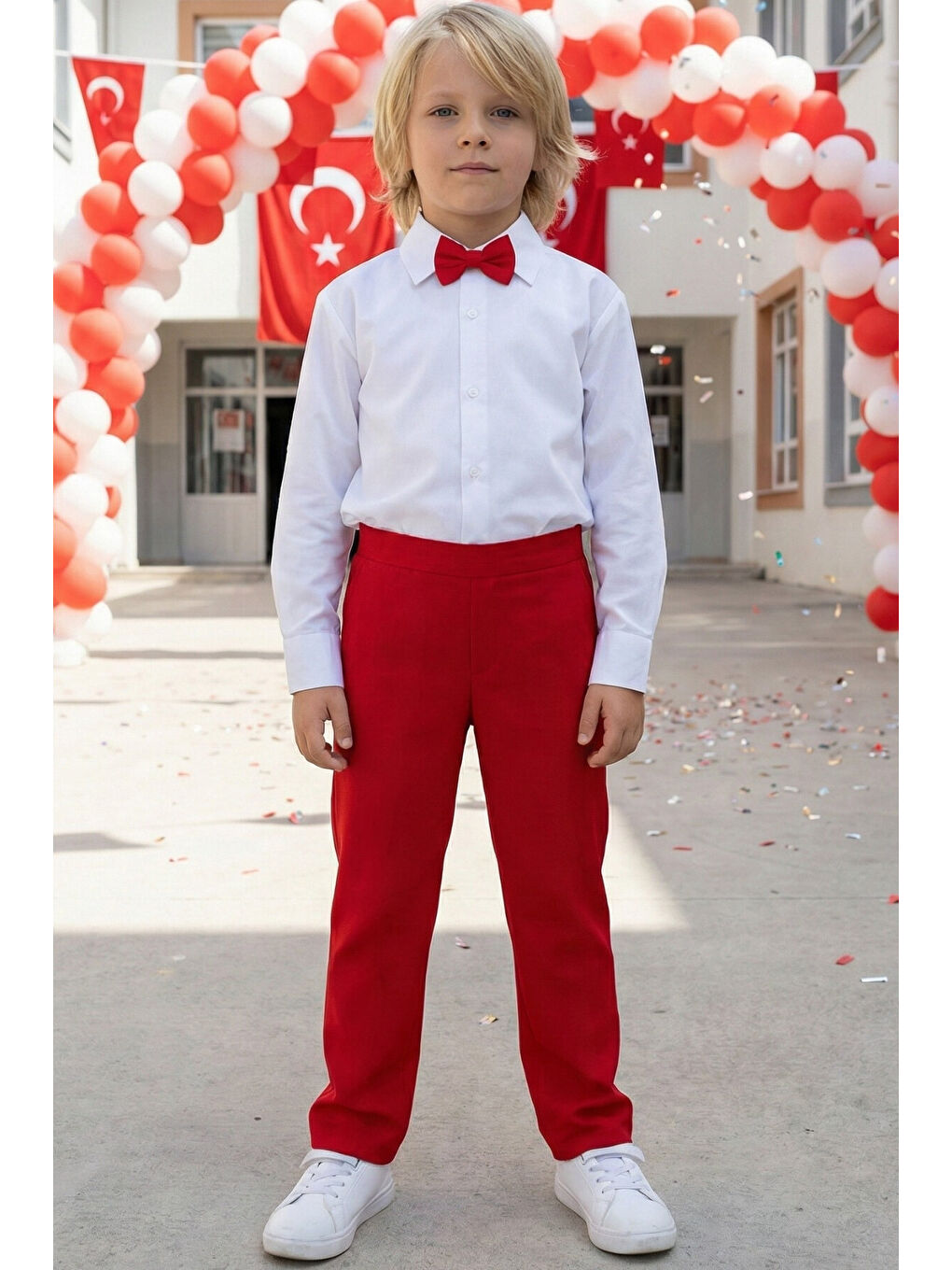 Beyaz Erkek Çocuk Papyonlu Takım