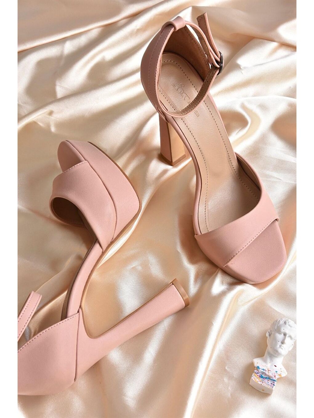 Pembe Pudra Platform Topuklu Kadın Ayakkabı K404580109