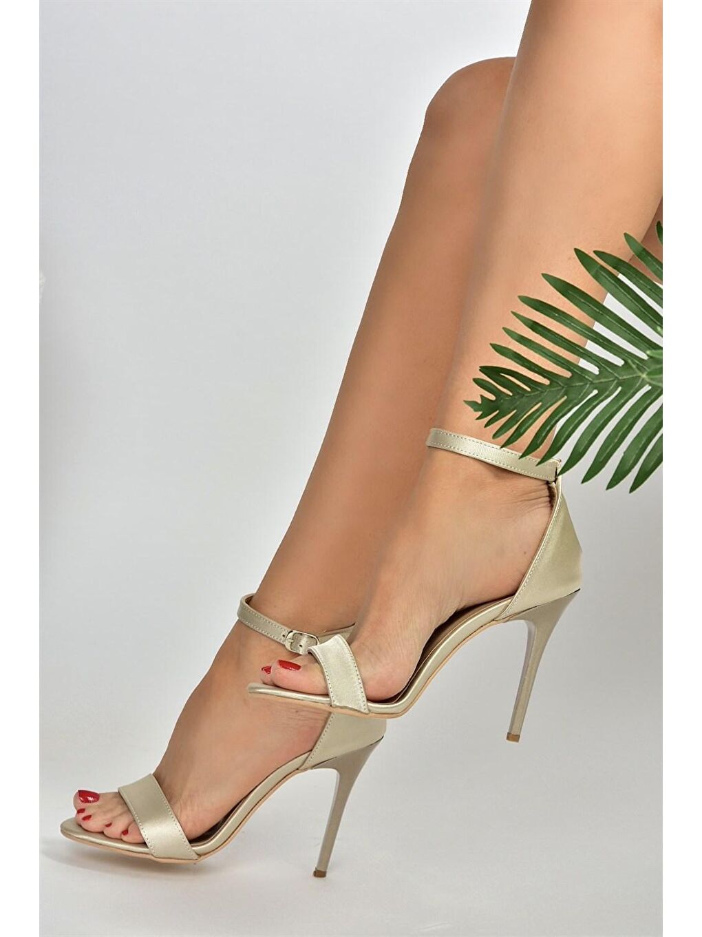 Bej Ten Saten Kumaş Tek Bant Kadın İnce Topuklu Ayakkabı L643259604-2