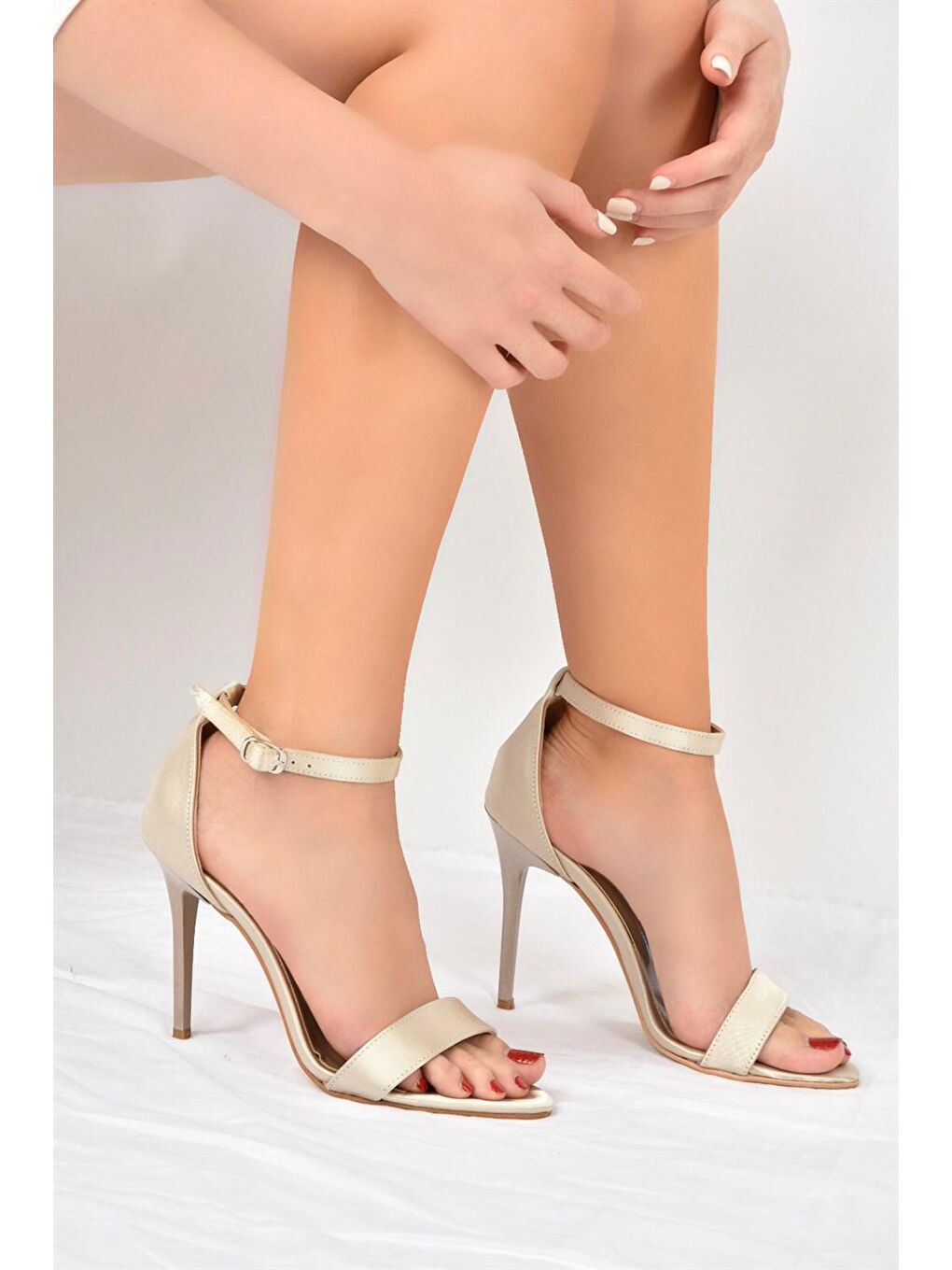 Bej Ten Saten Kumaş Tek Bant Kadın İnce Topuklu Ayakkabı L643259604-4