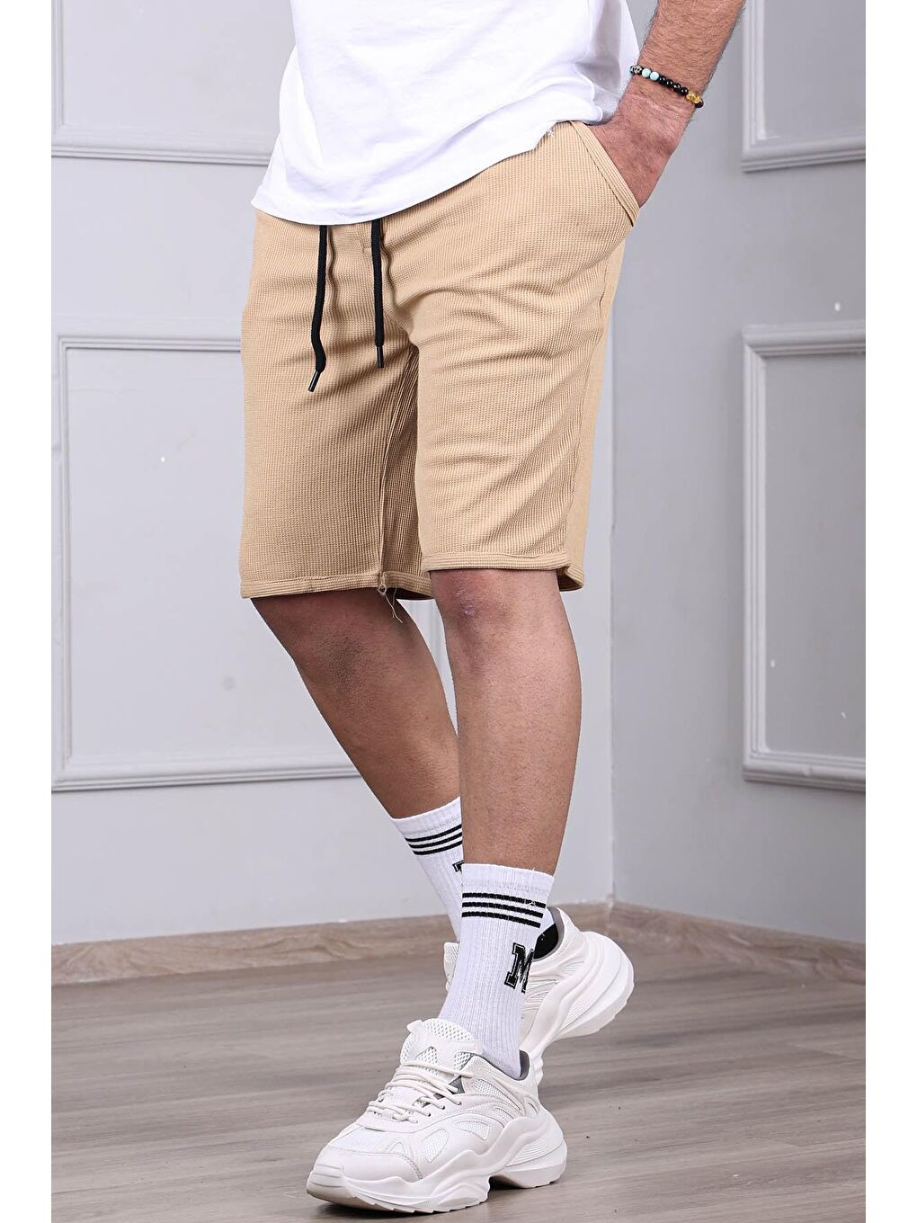 Madmext Bej Kapri Şort 5410