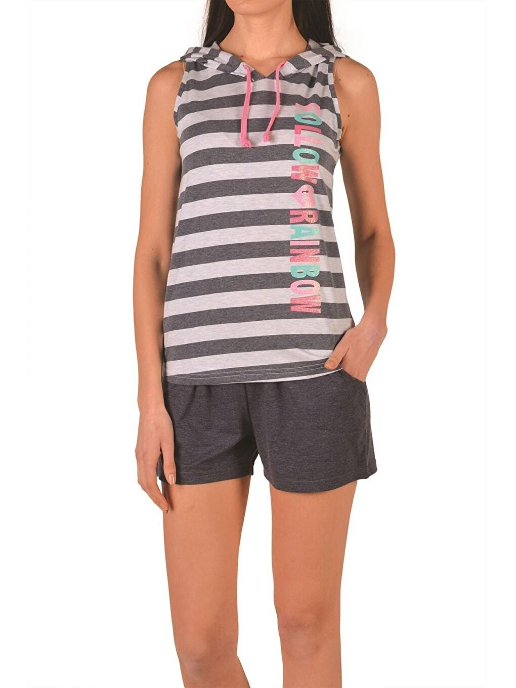 Kadın Şortlu Pijama Takımı Geniş Askılı Kapüşonlu Cepli Pamuk Elastanlı Gri