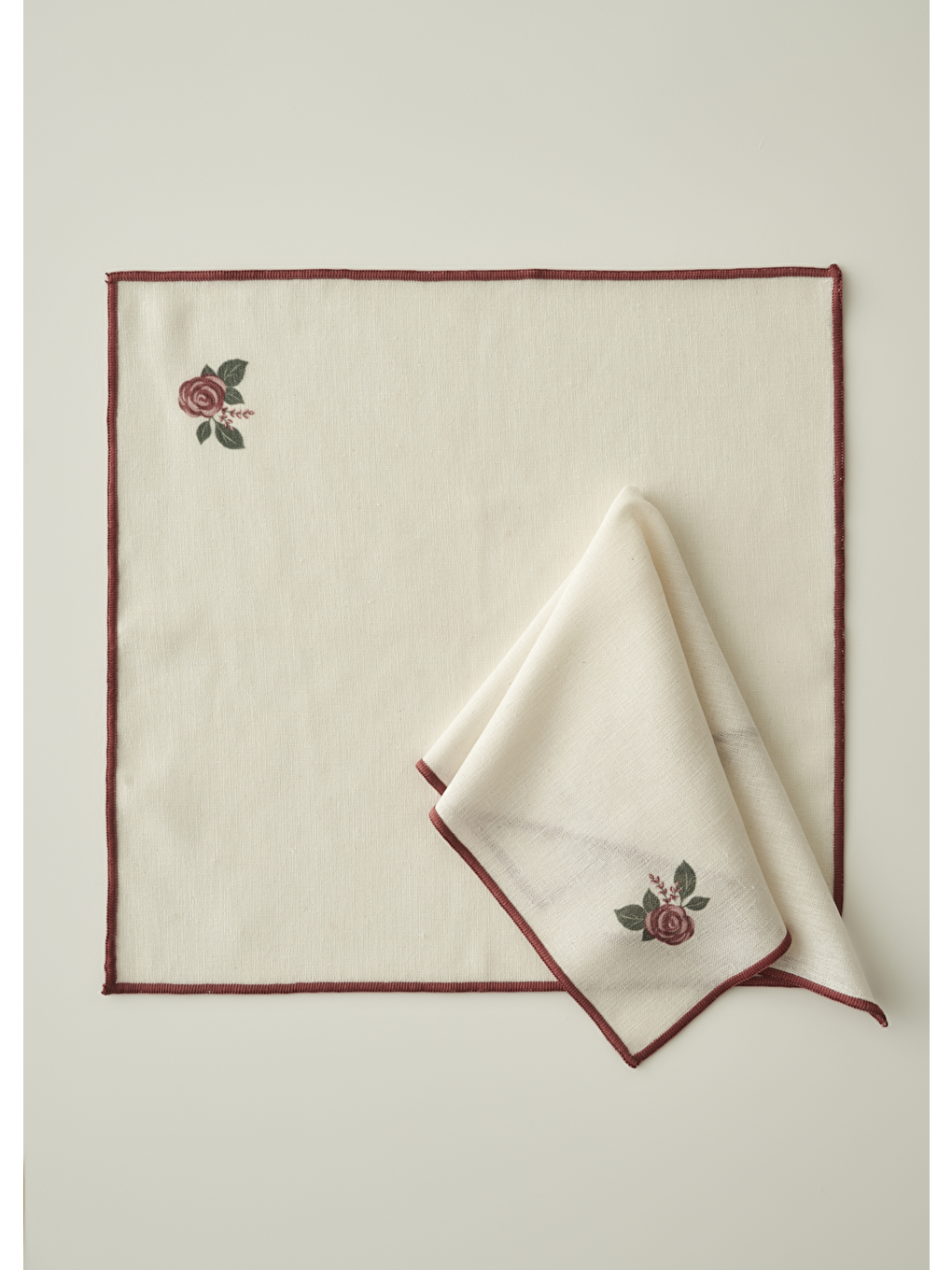 Ekru Rose Baskılı Peçete Krem (40x40 Cm)
