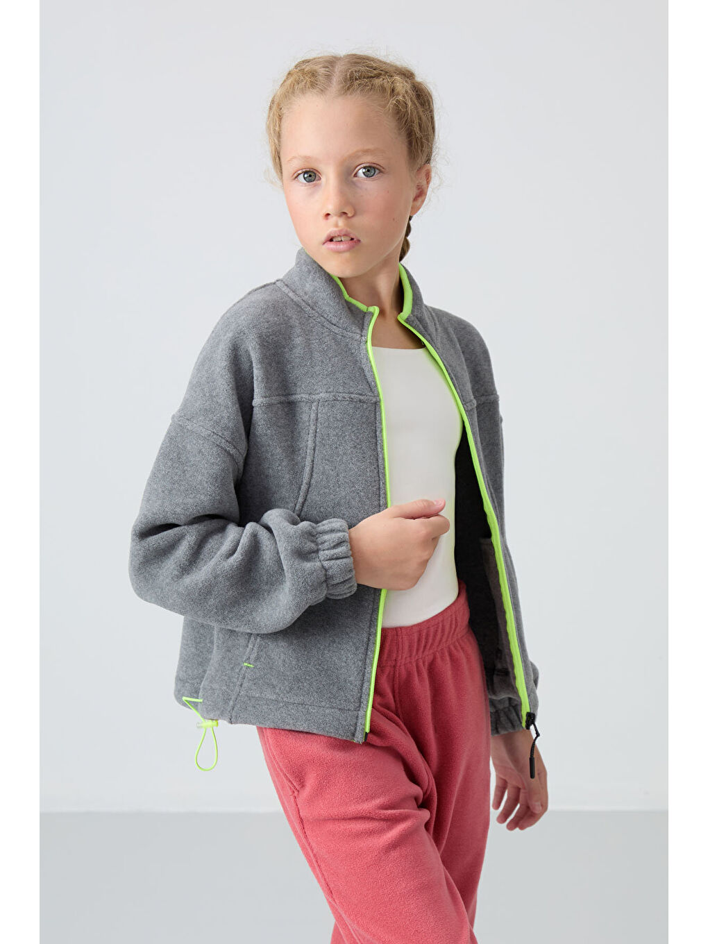Gri Melanj Kalın Yumuşak Dokulu Standart Fit Nakışlı Polar Kız Çocuk Sweatshirt - 75157-3