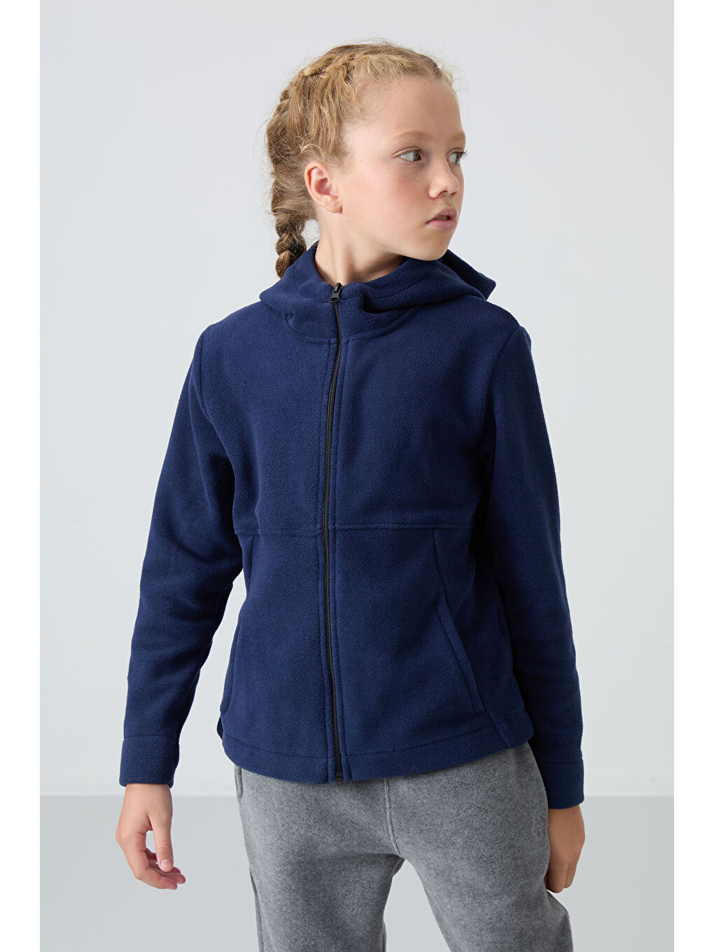 İndigo Kalın Yumuşak Dokulu Standart Fit Nakışlı Polar Kız Çocuk Sweatshirt - 75152-3