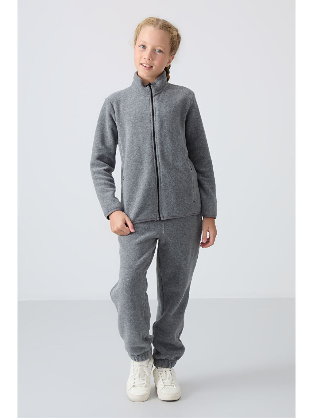 Gri Melanj Kalın Yumuşak Dokulu Standart Fit Nakışlı Polar Kız Çocuk Sweatshirt - 75154-2