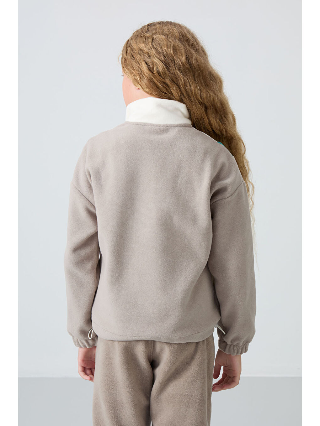 Koyu Bej Kalın Yumuşak Dokulu Oversize Nakışlı Polar Kız Çocuk Sweatshirt - 75153-4