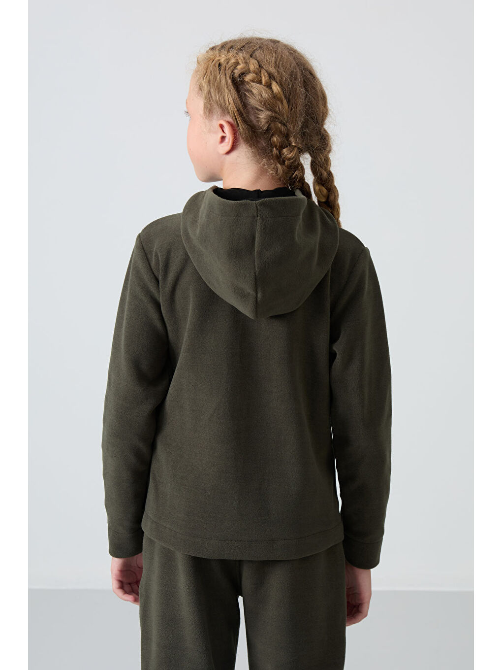 Haki Kalın Yumuşak Dokulu Standart Fit Nakışlı Polar Kız Çocuk Sweatshirt - 75152-4