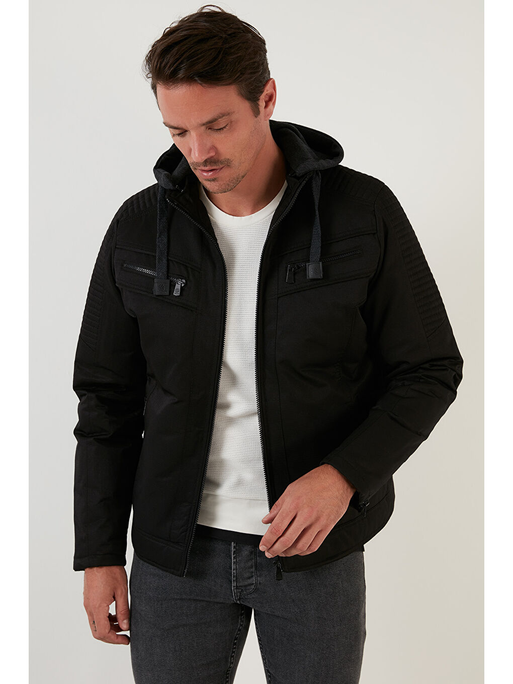 Siyah Slim Fit Pelüş Astarlı Çıkarılabilir Kapüşonlu Erkek Mont 5855031-6