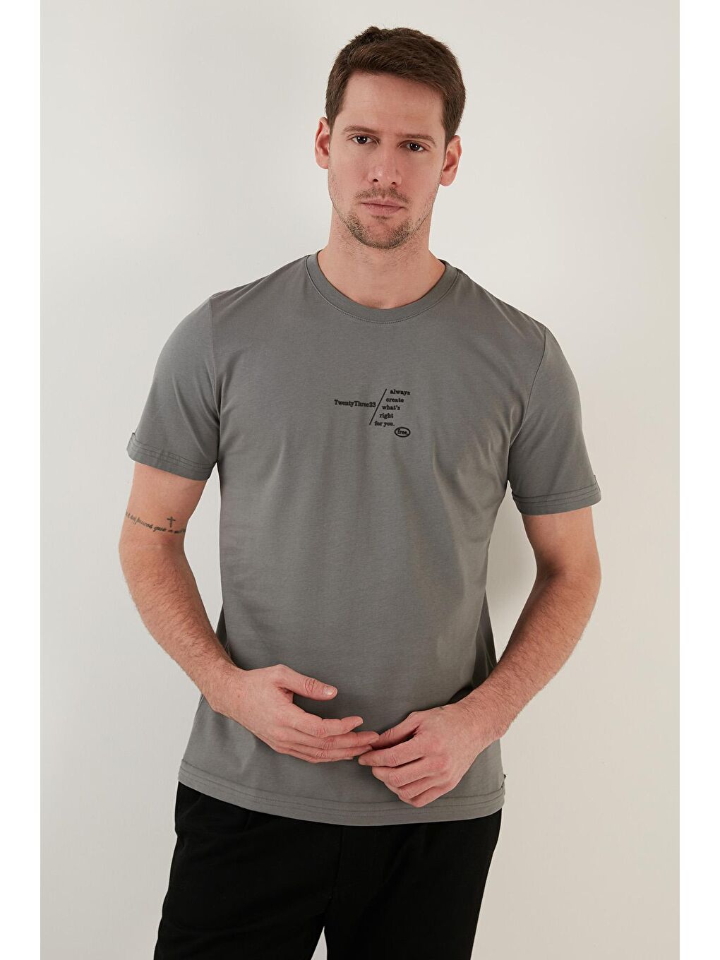 Haki % 100 Pamuk Regular Fit Bisiklet Yaka Tişört 5902623-3