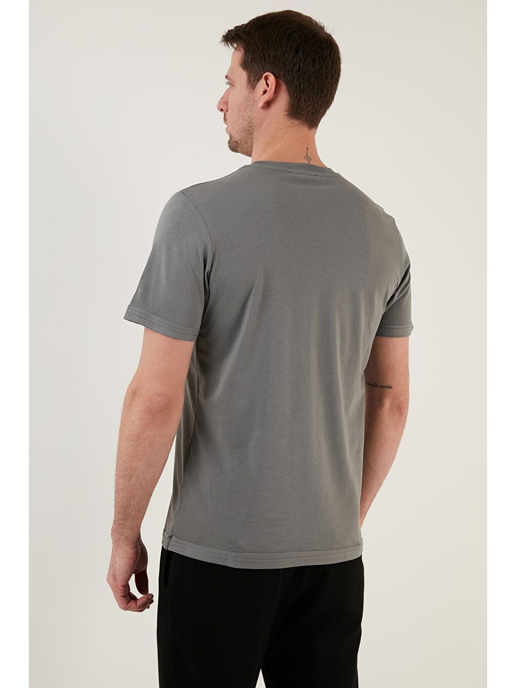 Haki % 100 Pamuk Regular Fit Bisiklet Yaka Tişört 5902623-4