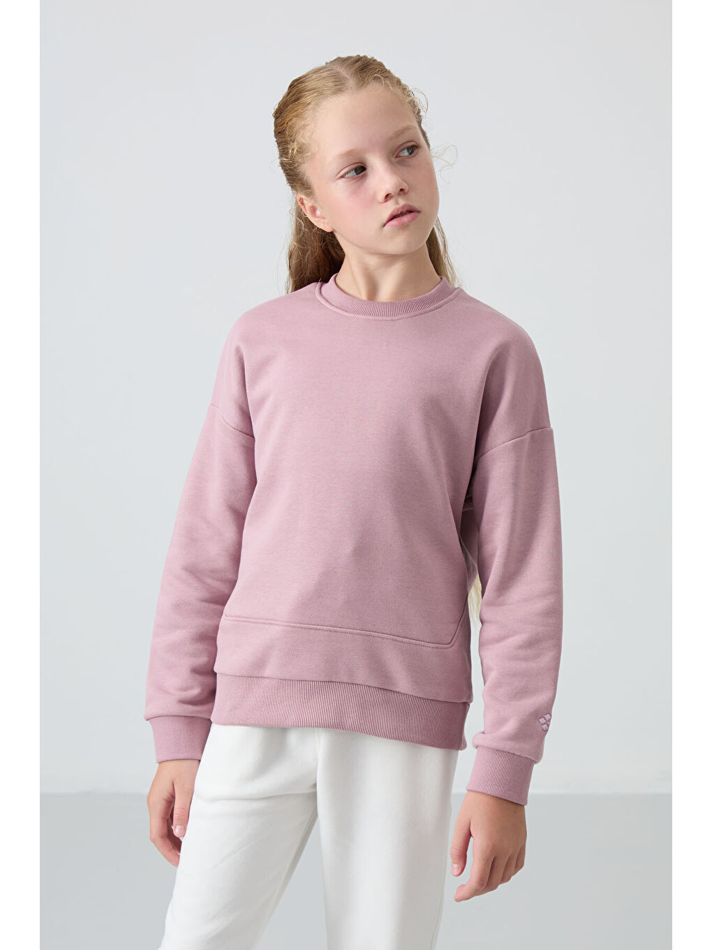 Pembe Gül Kurusu Pamuklu İçi Tüylü Yumuşak Dokulu Oversize Nakışlı Kız Çocuk Sweatshirt - 75150
