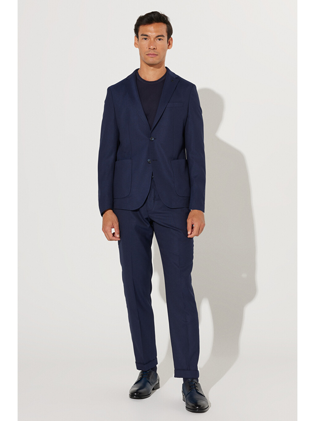 Erkek Lacivert Slim Fit Dar Kesim Mono Yaka Armürlü Takım Elbise-3