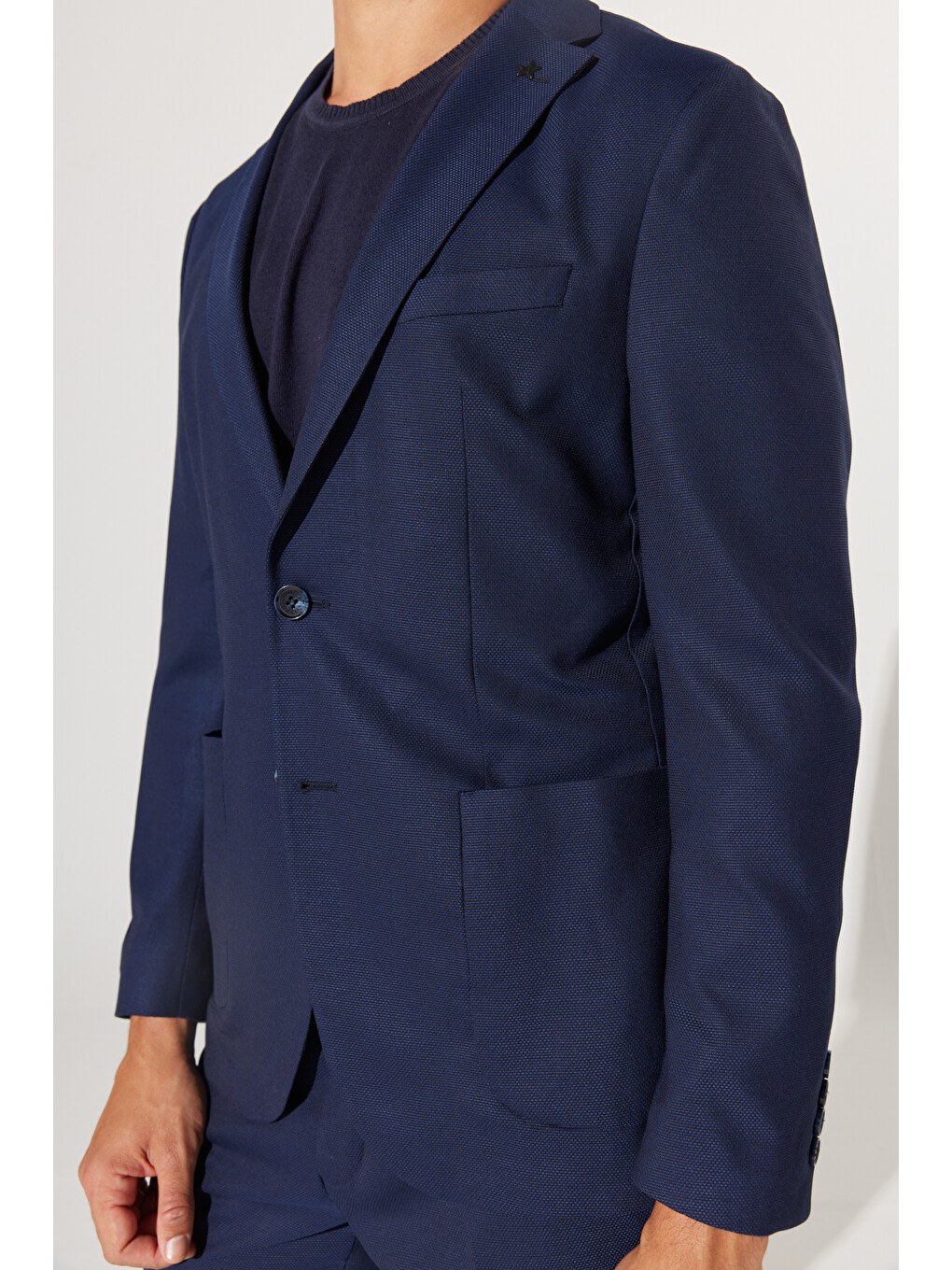 Erkek Lacivert Slim Fit Dar Kesim Mono Yaka Armürlü Takım Elbise-5