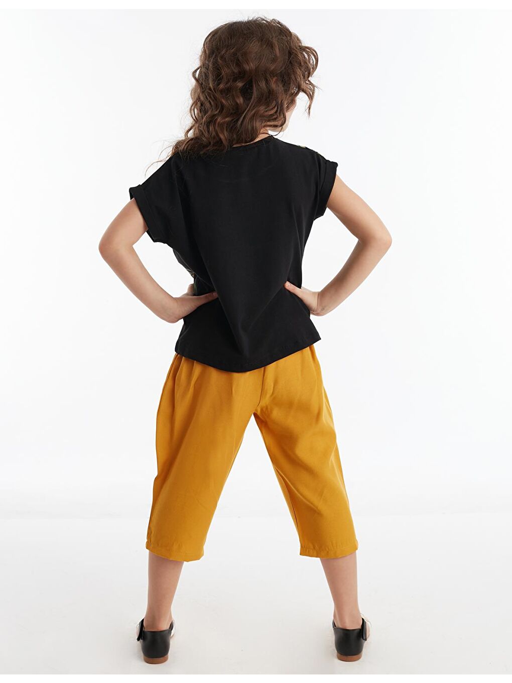 Denokids Karışık Stay Leo Kız Çocuk T-shirt Kapri Pantolon Takım - 1