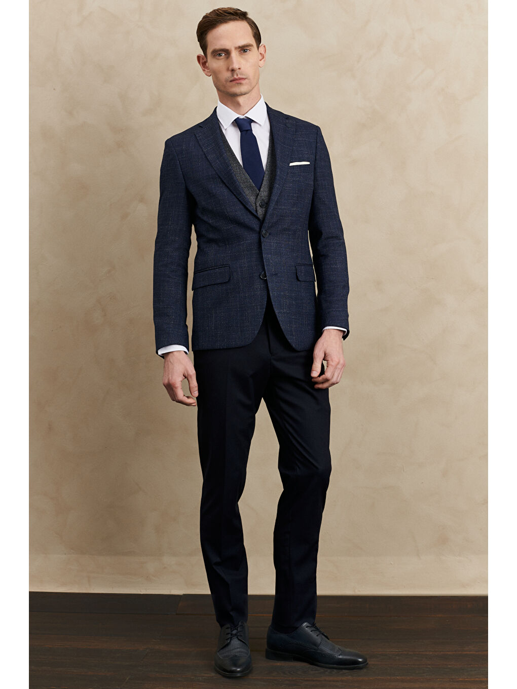 Erkek Lacivert Slim Fit Dar Kesim Mono Yaka Desenli Yelekli Takım Elbise-1