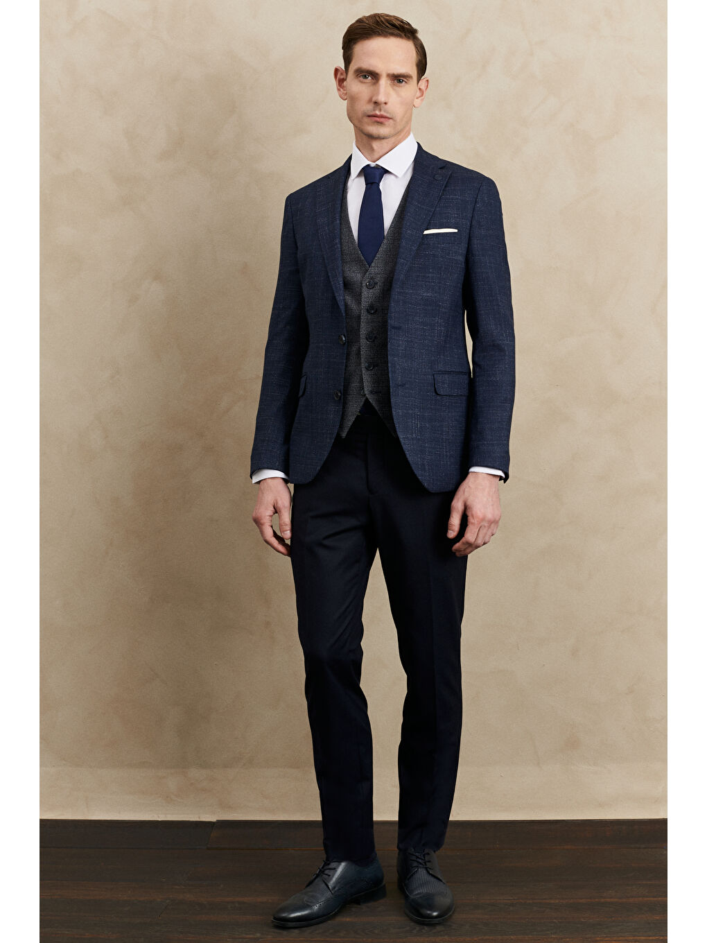 Erkek Lacivert Slim Fit Dar Kesim Mono Yaka Desenli Yelekli Takım Elbise-6