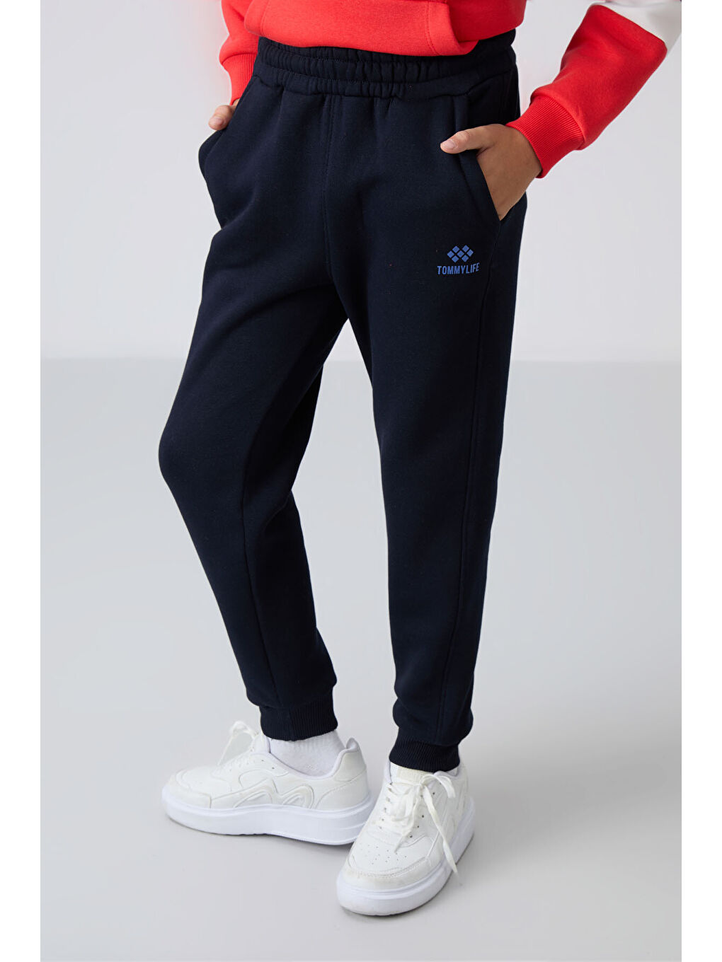 Lacivert Pamuklu Kalın İçi Tüylü Yumuşak Dokulu Standart Fit Nakışlı Erkek Çocuk Eşofman Takım - 11-1