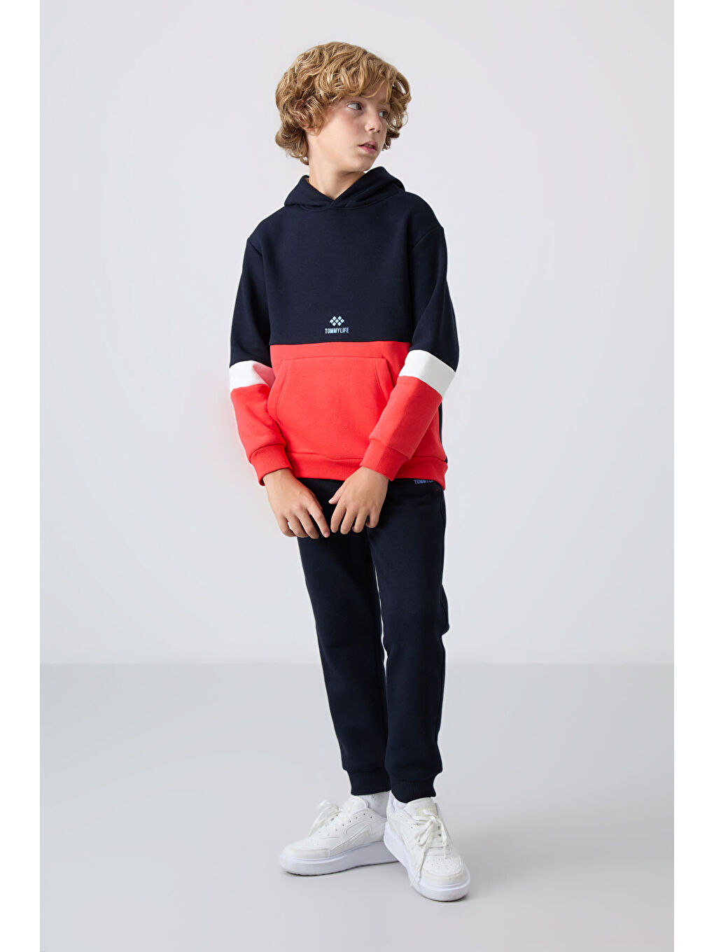 Lacivert Pamuklu Kalın İçi Tüylü Yumuşak Dokulu Standart Fit Nakışlı Erkek Çocuk Eşofman Takım - 11-4