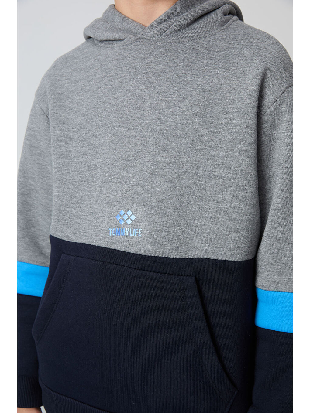 Gri Melanj Pamuklu Kalın İçi Tüylü Yumuşak Dokulu Standart Fit Nakışlı Erkek Çocuk Eşofman Takım --2