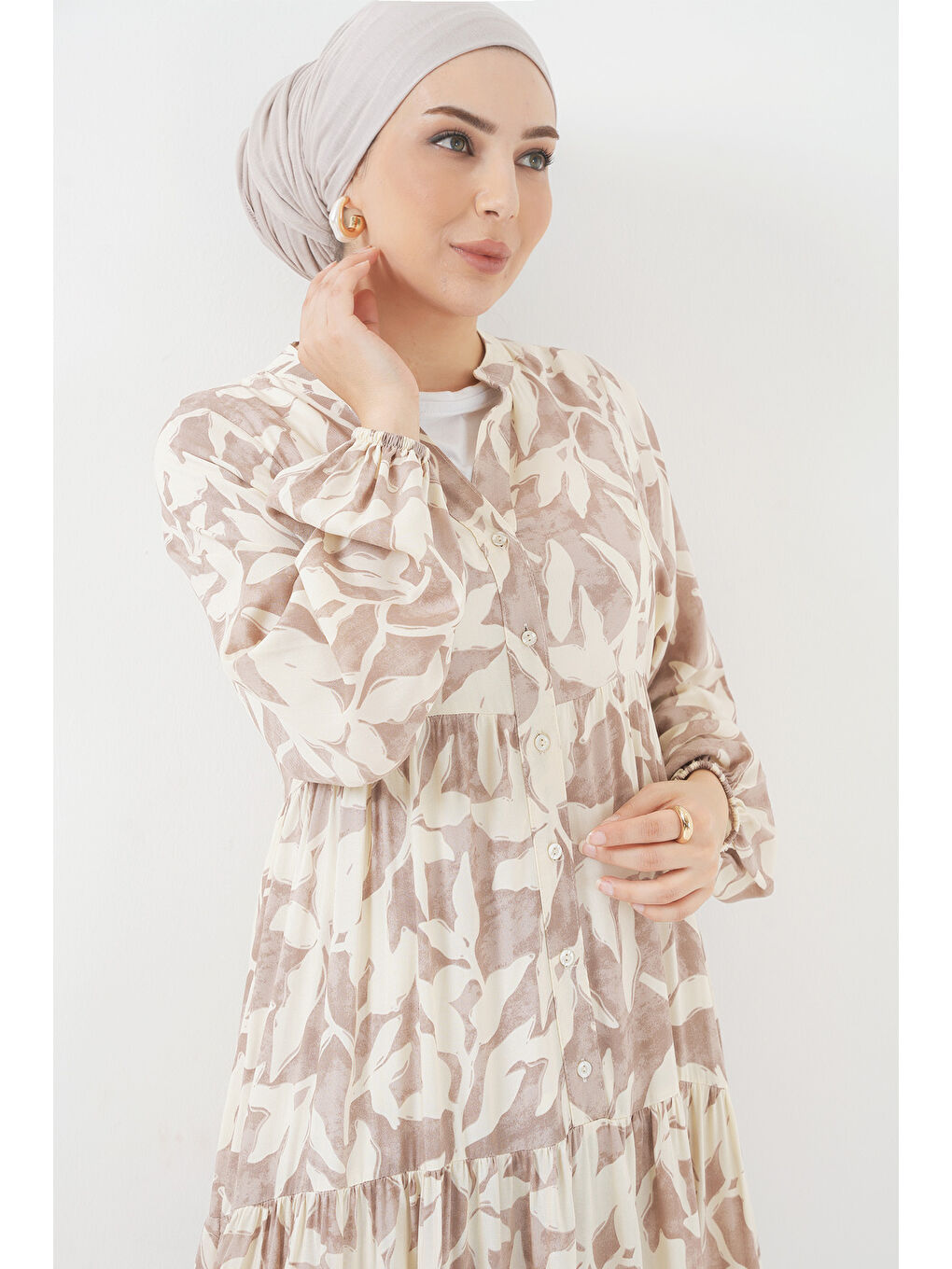 2423 Otantik Desenli Tesettür Elbise - Z.Bej-3