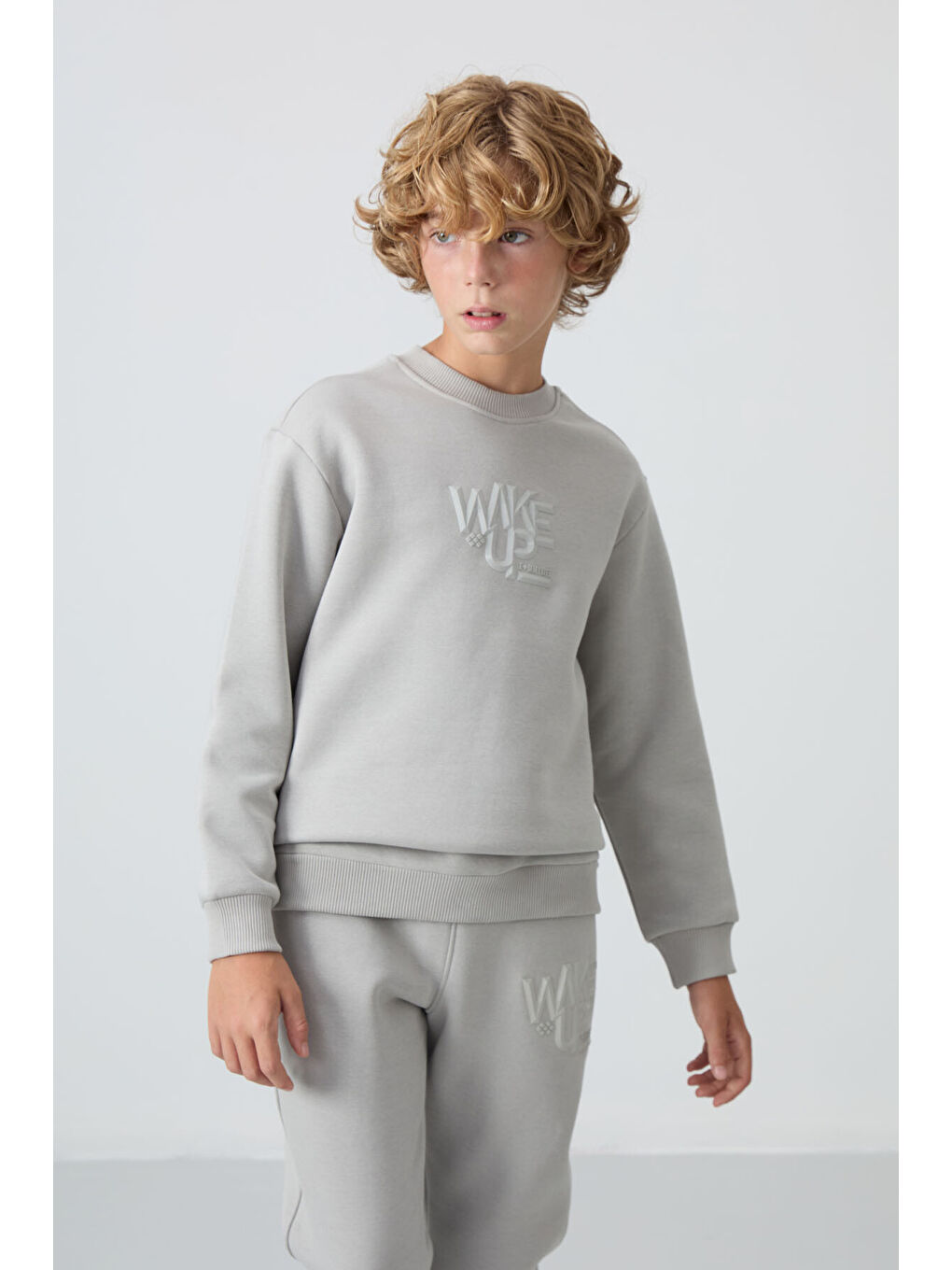 Bej Taş Pamuklu Kalın İçi Tüylü Yumuşak Dokulu Standart Fit Baskılı Erkek Çocuk Eşofman Takım - 11253-4