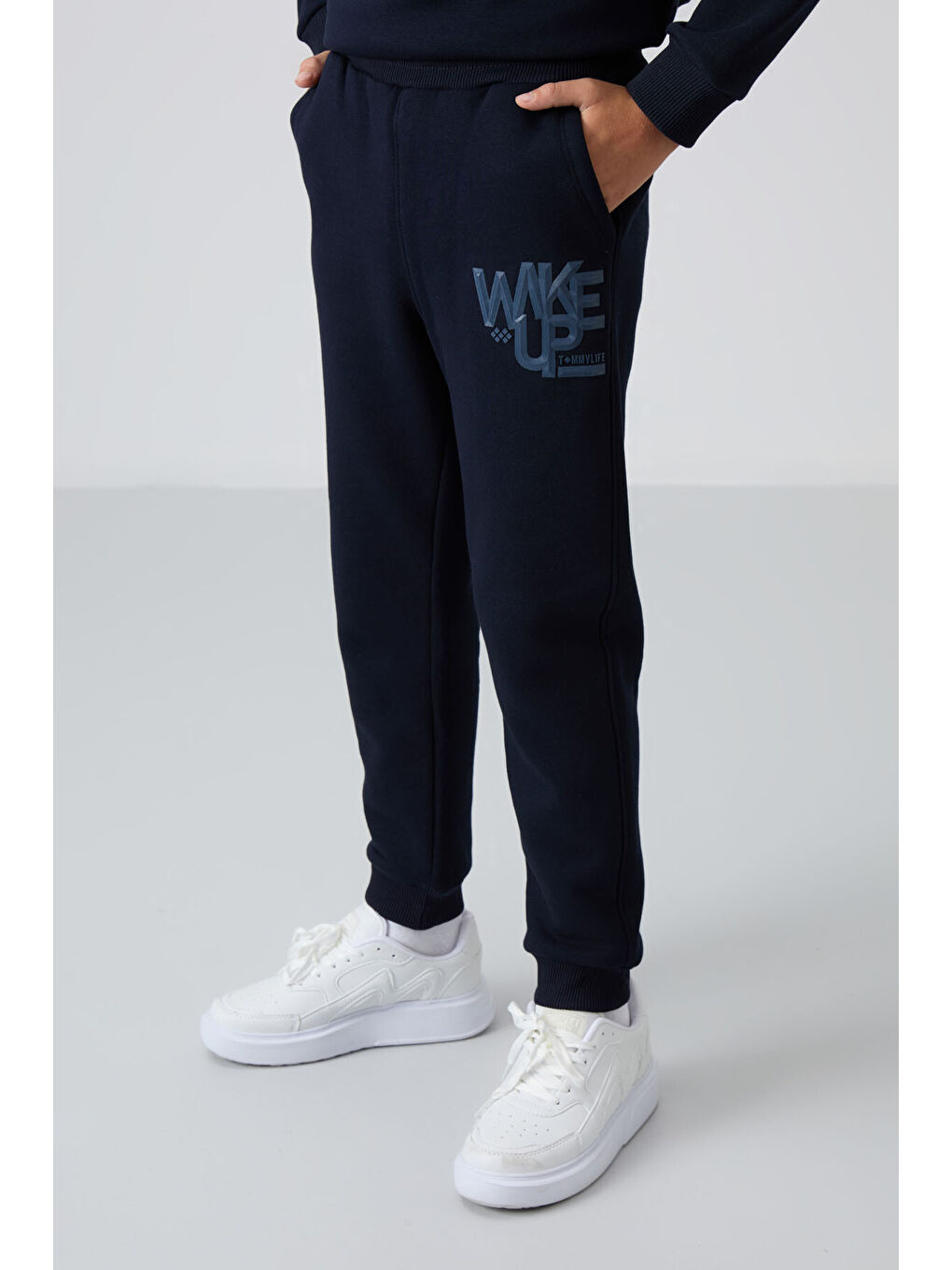 Lacivert Pamuklu Kalın İçi Tüylü Yumuşak Dokulu Standart Fit Baskılı Erkek Çocuk Eşofman Takım - 11-2