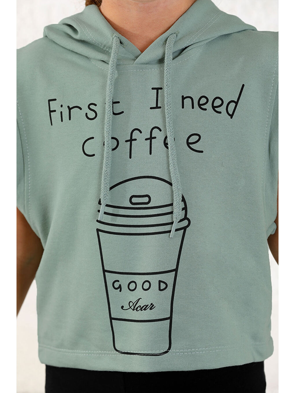 Yeşil Kapüşonlu Sıfır Kol Fırst I Need Coffee Baskılı Cagla Yesil Renk Kız Çocuk Sweatshirt-5