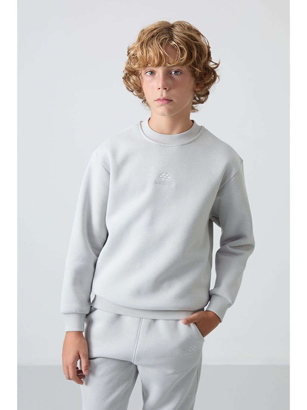 Bej Taş Pamuklu Kalın İçi Tüylü Yumuşak Dokulu Standart Fit Nakışlı Erkek Çocuk Eşofman Takım - 11249-1