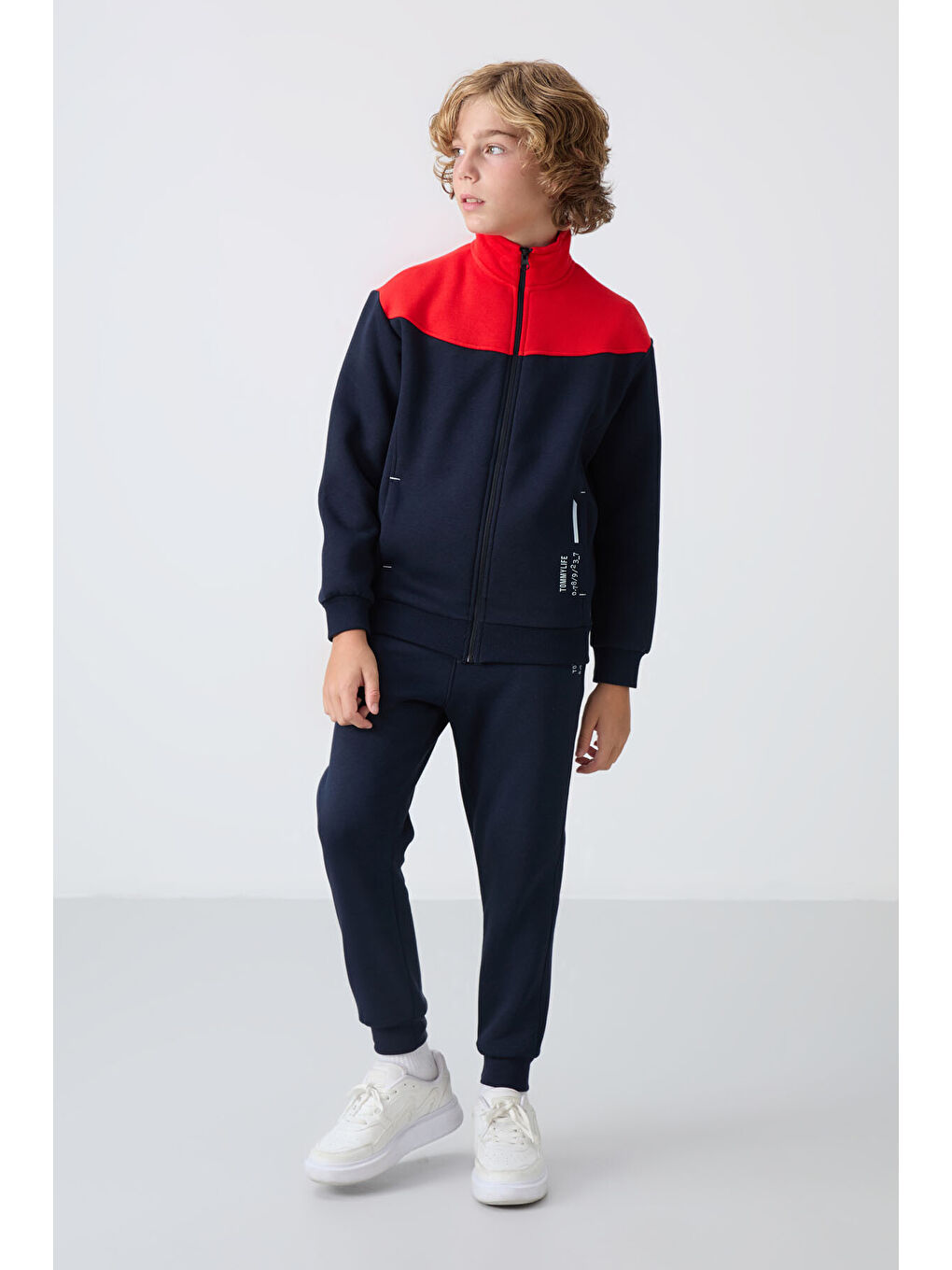 Lacivert Pamuklu Kalın İçi Tüylü Yumuşak Dokulu Standart Fit Nakışlı Erkek Çocuk Eşofman Takım - 11-2