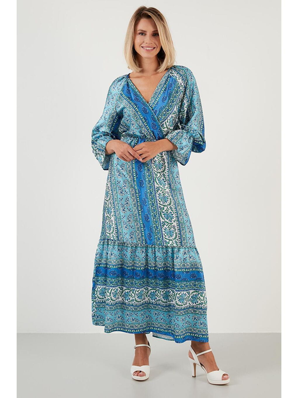 Mavi Desenli Rahat Kalıp Kruvaze Yaka Elbise 6058062-2