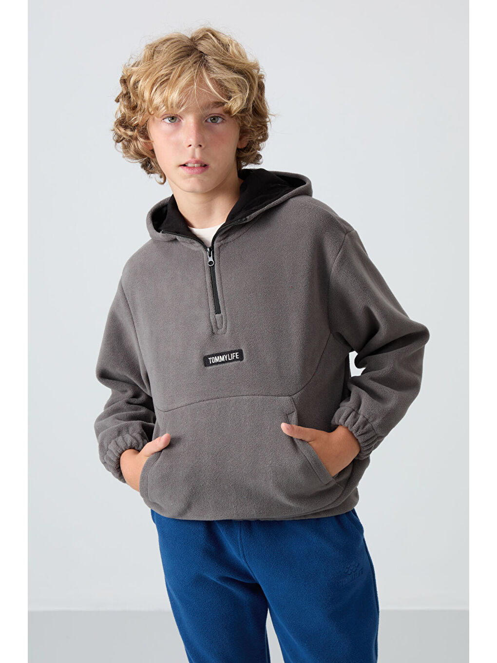 Koyu Gri Kalın Yumuşak Dokulu Standart Fit Nakışlı Polar Erkek Çocuk Sweatshirt - 11230-1