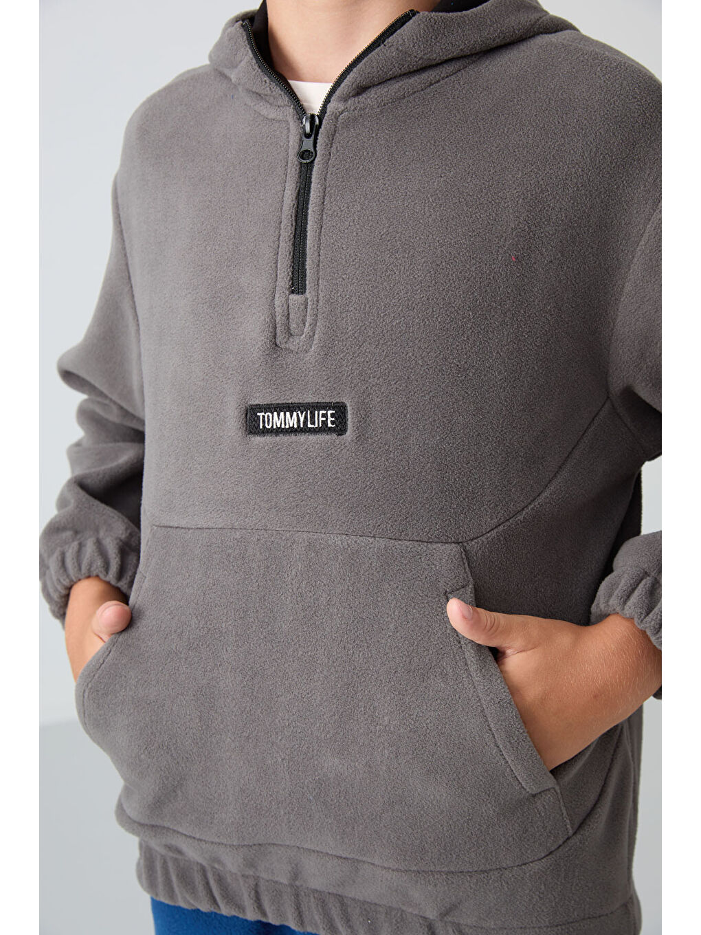 Koyu Gri Kalın Yumuşak Dokulu Standart Fit Nakışlı Polar Erkek Çocuk Sweatshirt - 11230-2