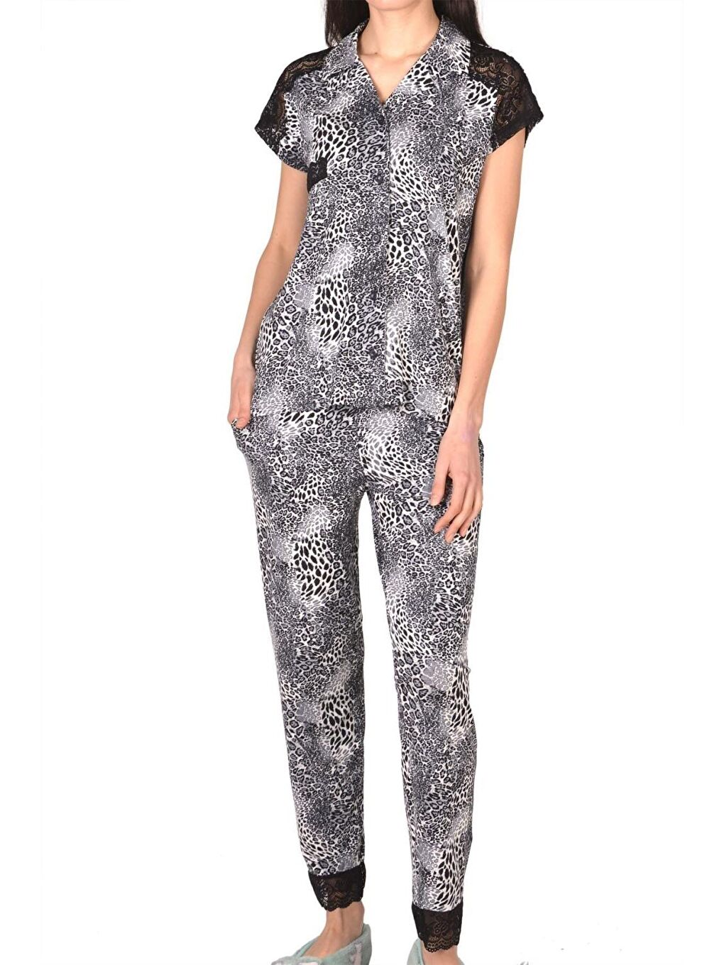 Kadın Pijama Takımı Kısa Kollu Düğmeli Pamuk Elastanlı Gri