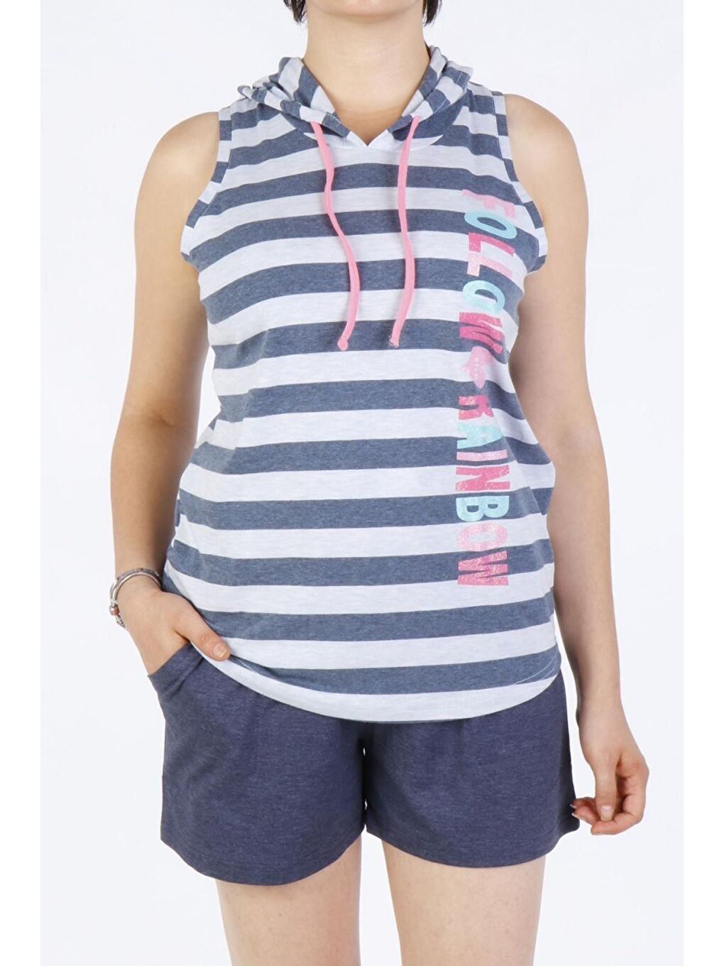 Kadın Şortlu Pijama Takımı Geniş Askılı Kapüşonlu Cepli Pamuk Elastanlı Mavi