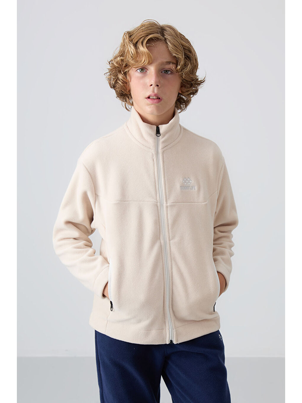 Bej Kalın Yumuşak Dokulu Standart Fit Nakışlı Polar Erkek Çocuk Sweatshirt - 11223