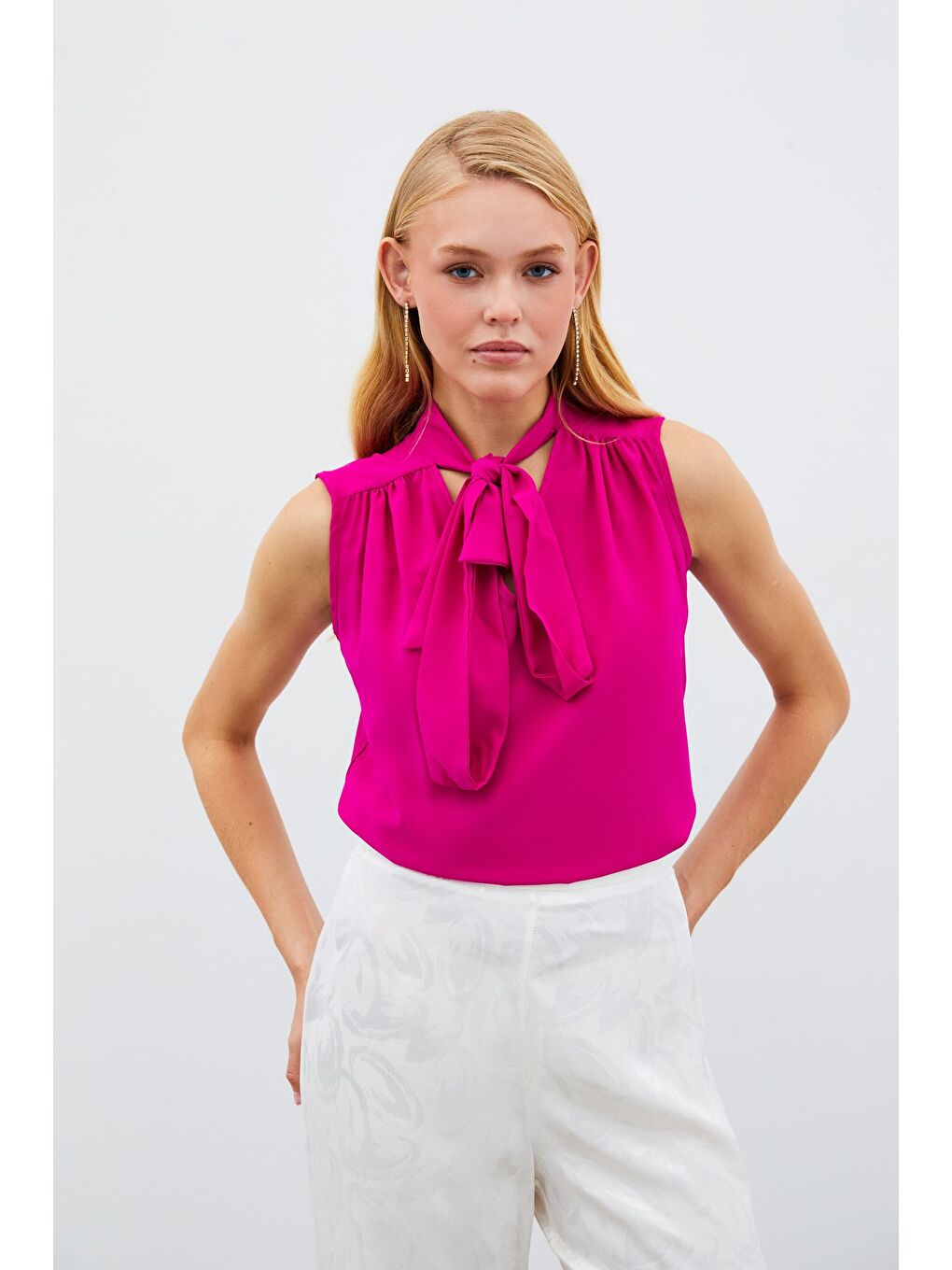 Fularlı Kolsuz Bluz - Fuşya-2