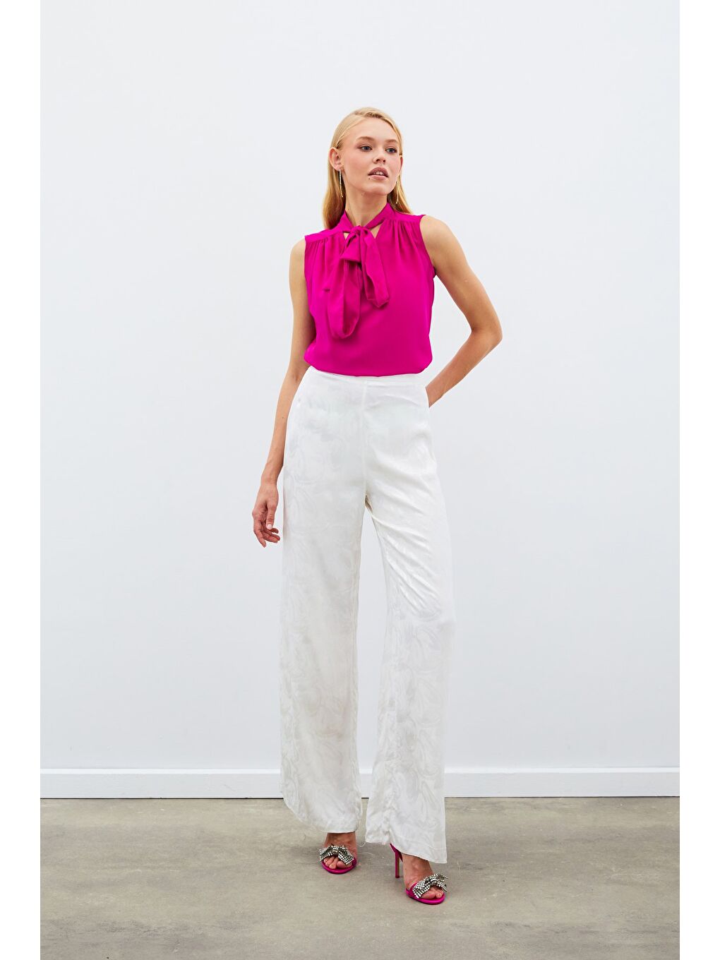 Fularlı Kolsuz Bluz - Fuşya-4